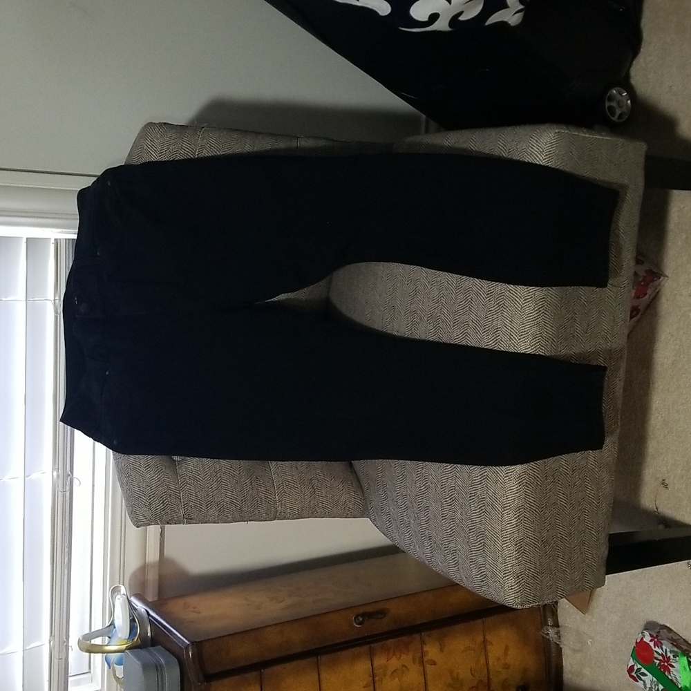 Black d.jeans. 14